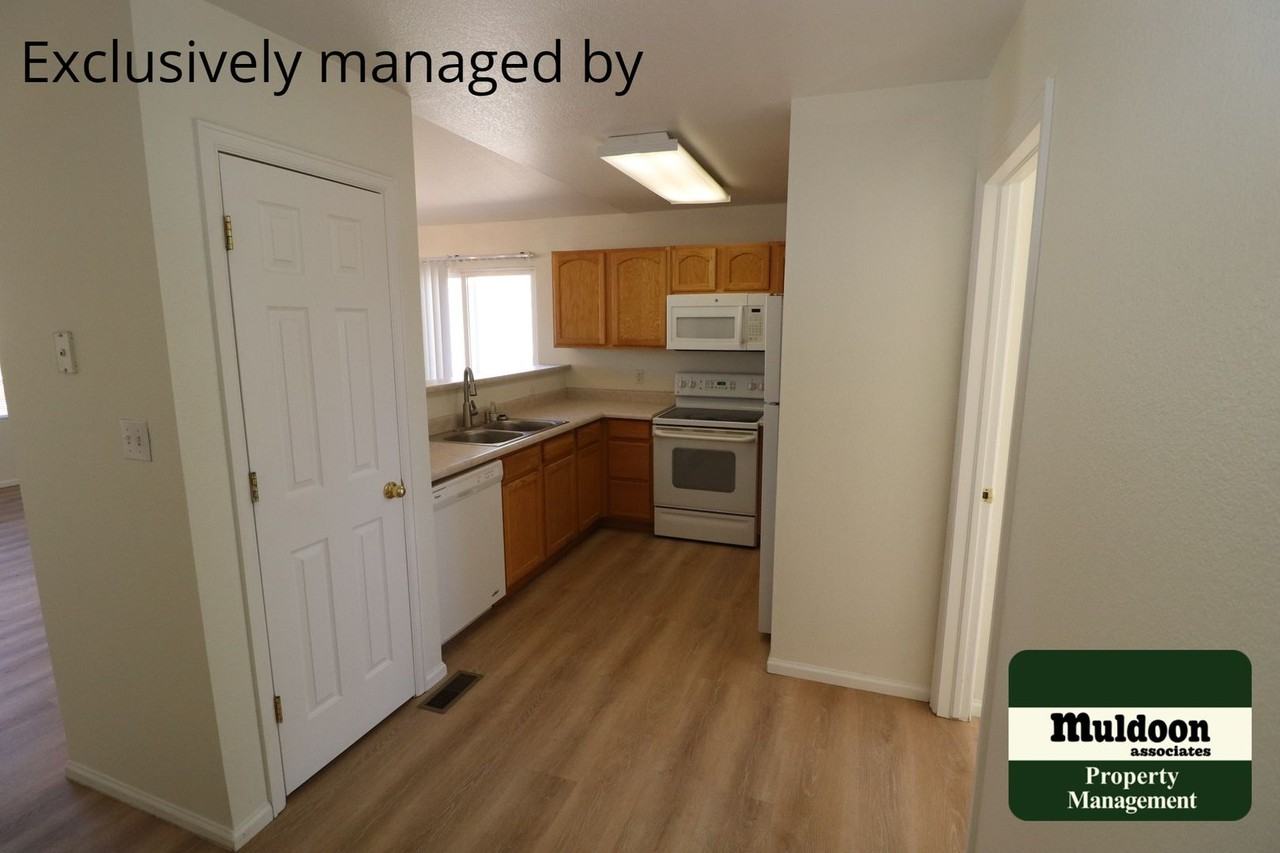 1112 Silverqueen Rd - Photo 2 of 8