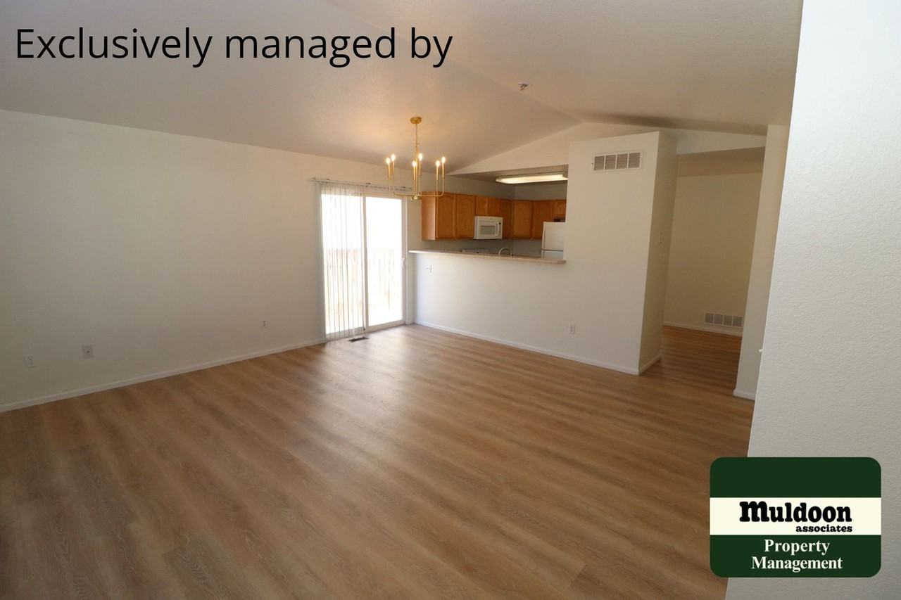1112 Silverqueen Rd - Photo 5 of 8