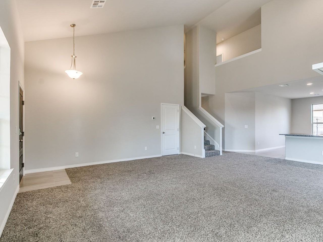 9601 Squire Ln - Photo 3 of 18