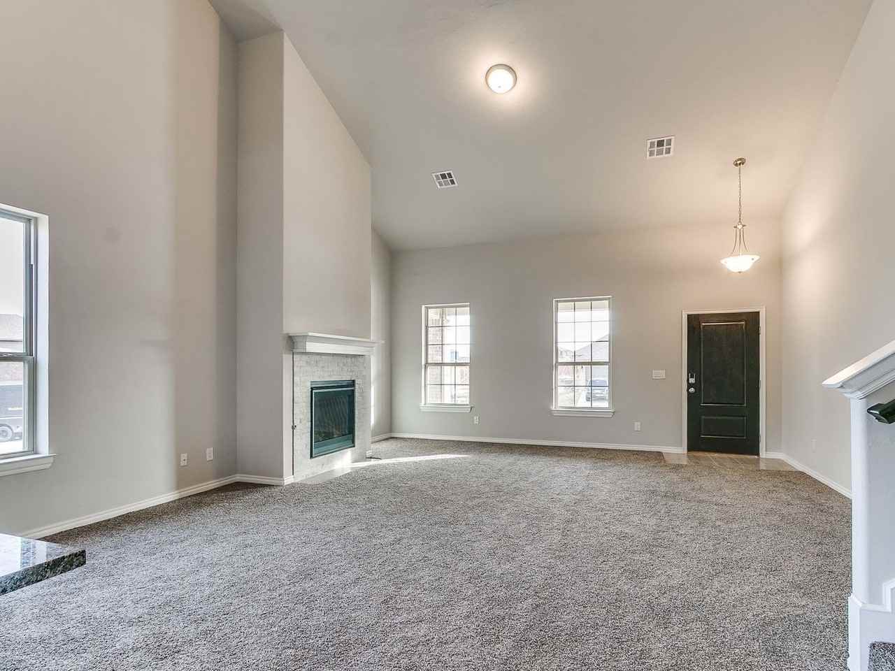 9601 Squire Ln - Photo 4 of 18