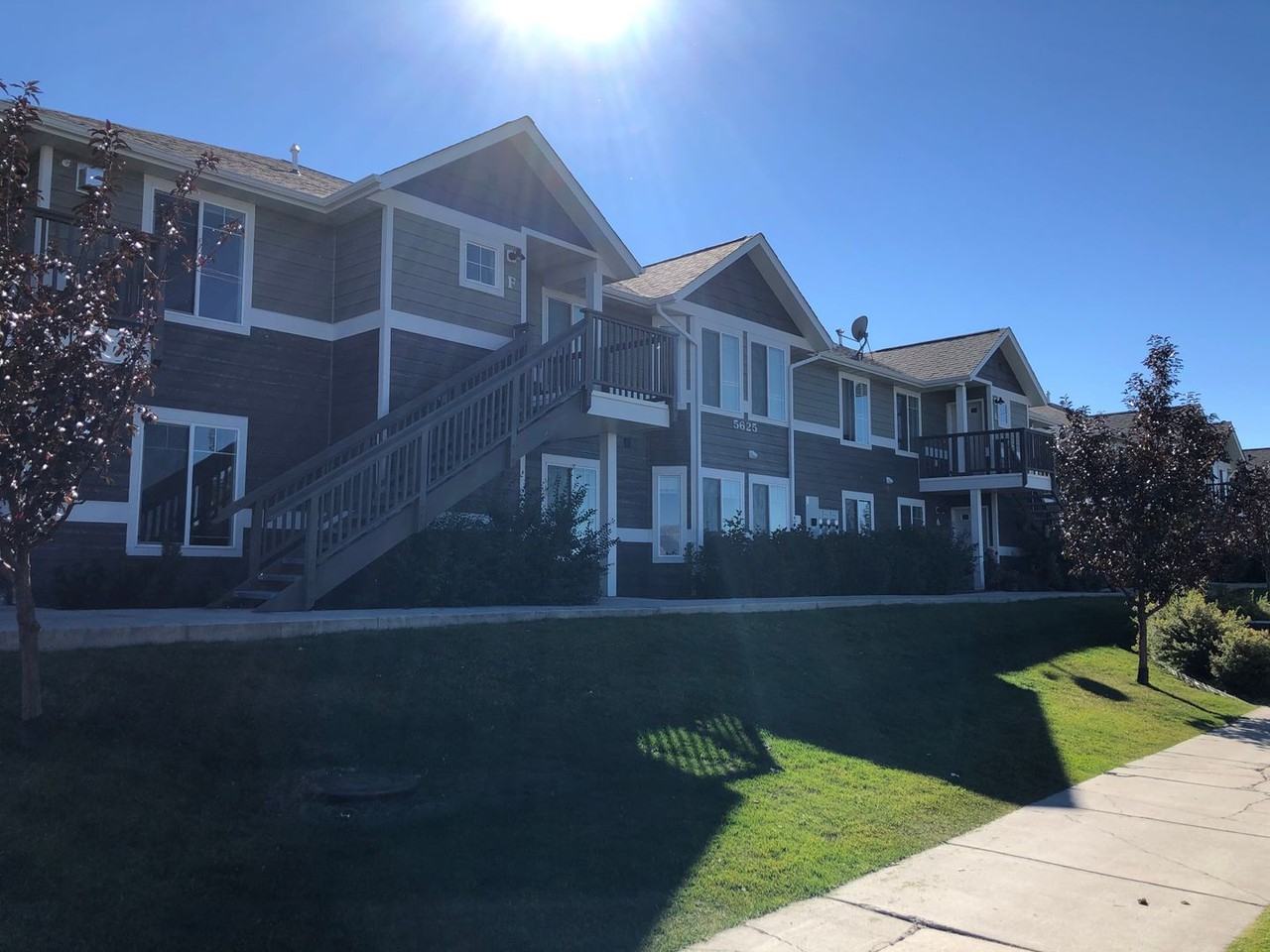 5625 Saxon Way - Photo 2 of 32