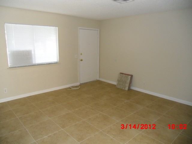 5248 Gains Mill St - Photo 6 of 9
