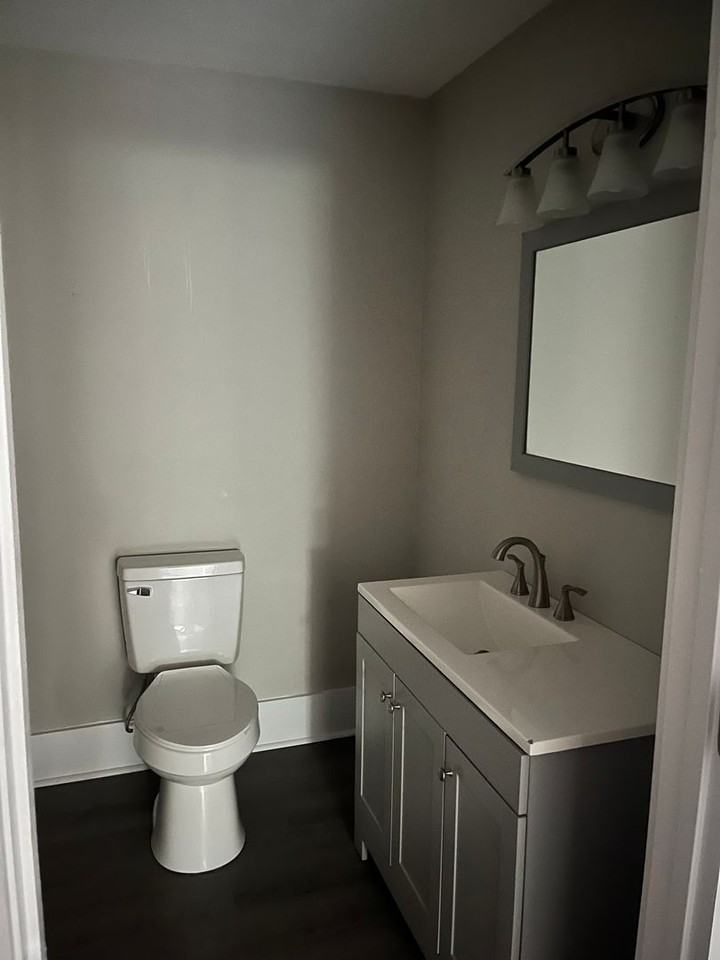 1732 Slater Ave - Photo 2 of 10