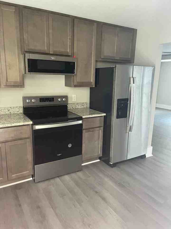 1732 Slater Ave - Photo 3 of 10