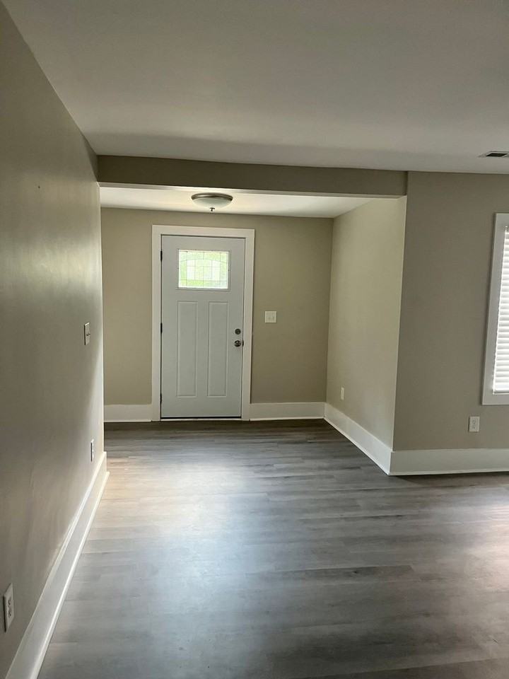 1732 Slater Ave - Photo 7 of 10