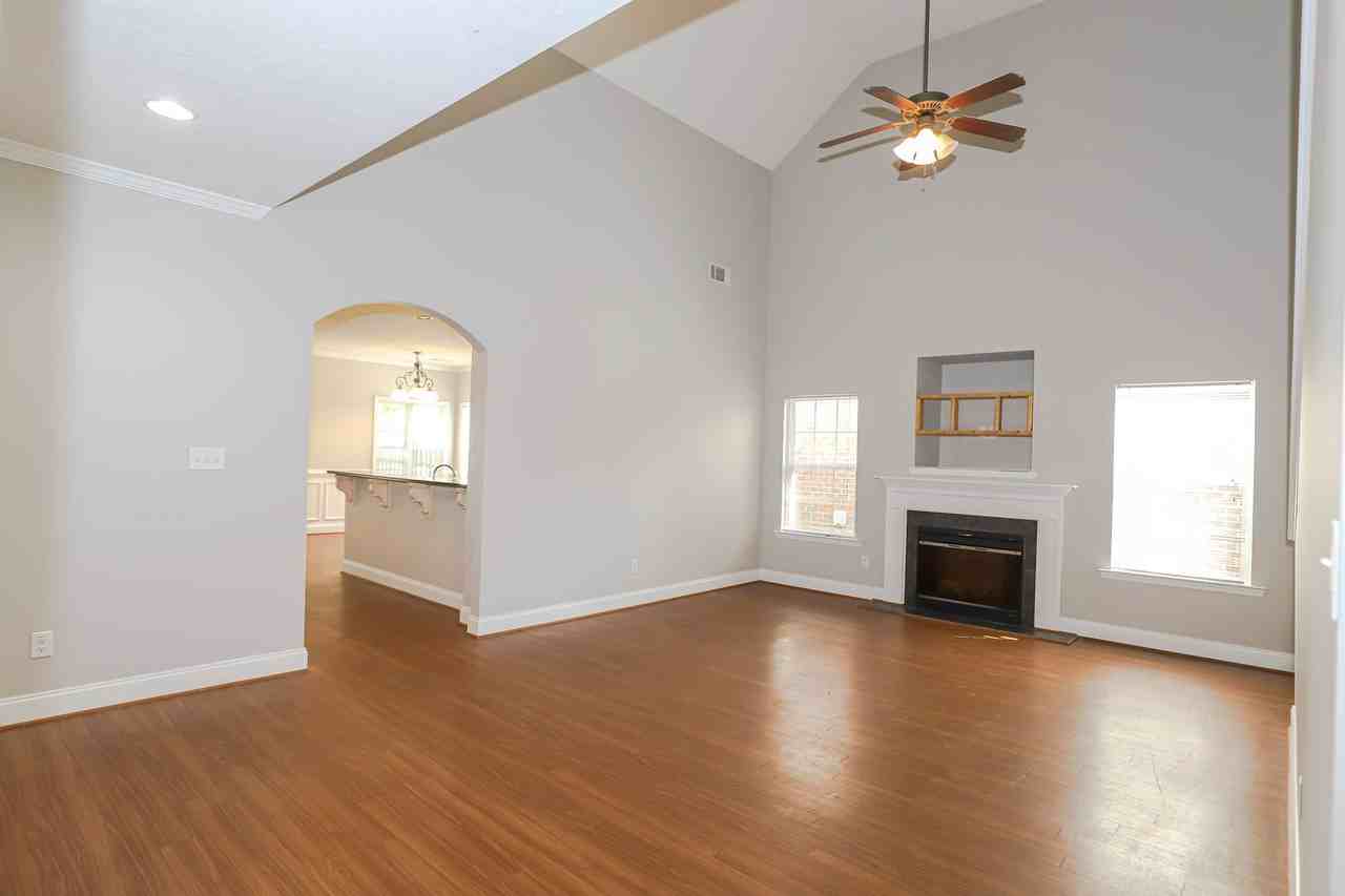 4453 Galway Dr - Photo 7 of 27