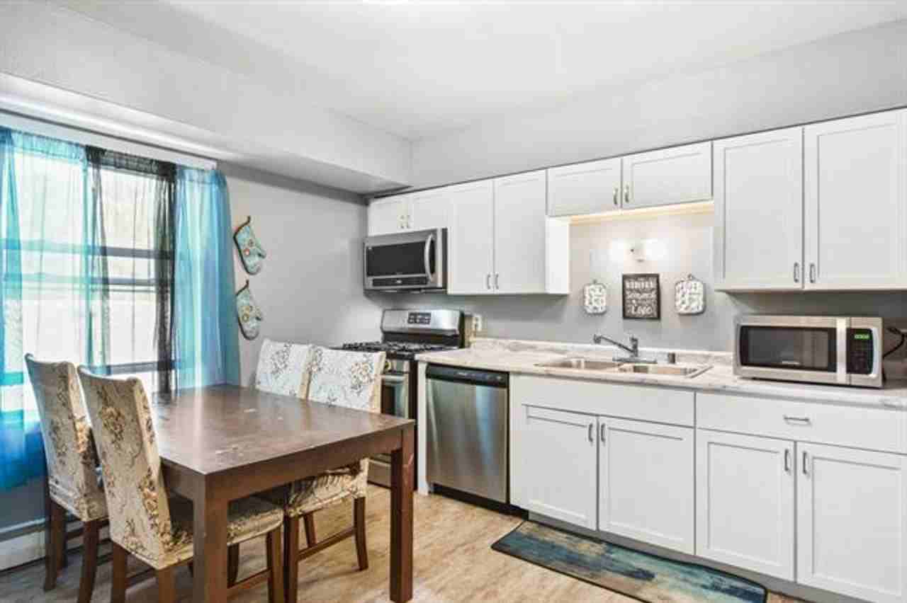 409-411 Bram Street - Photo 2 of 7