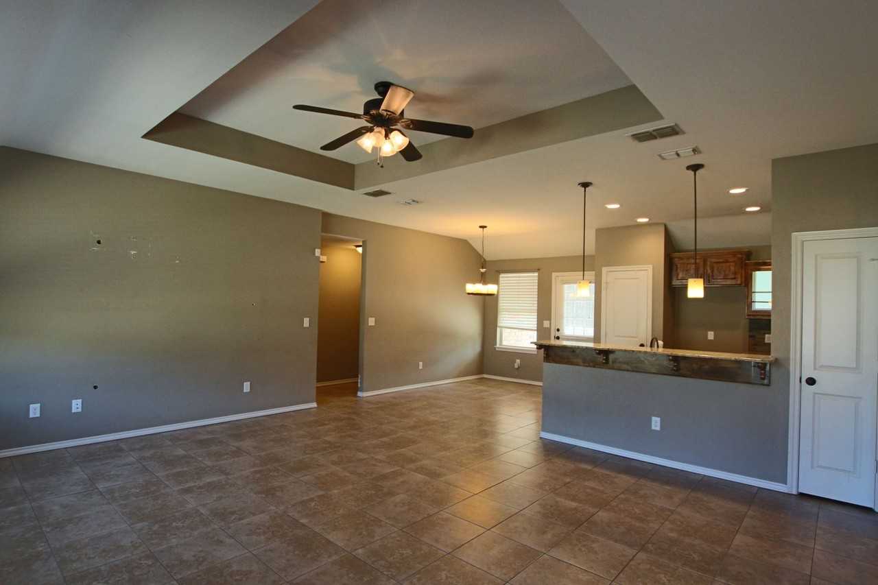 203 Mission Crest Cir - Photo 2 of 22