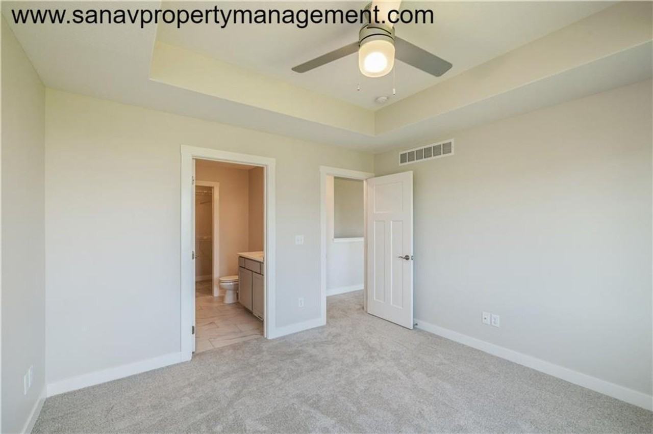 2017 Waller Ave - Photo 4 of 25