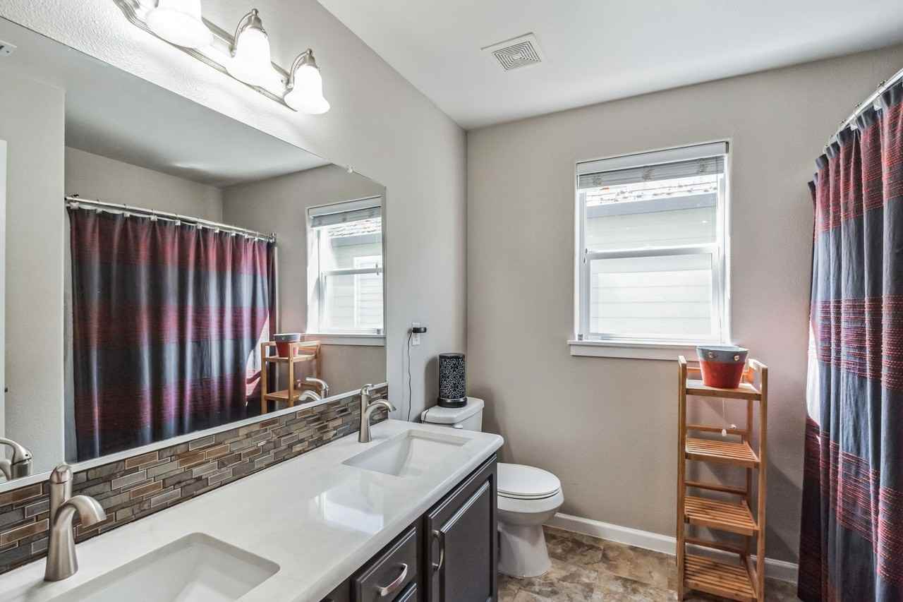 2146 Nw 2nd Ave - Photo 2 of 25