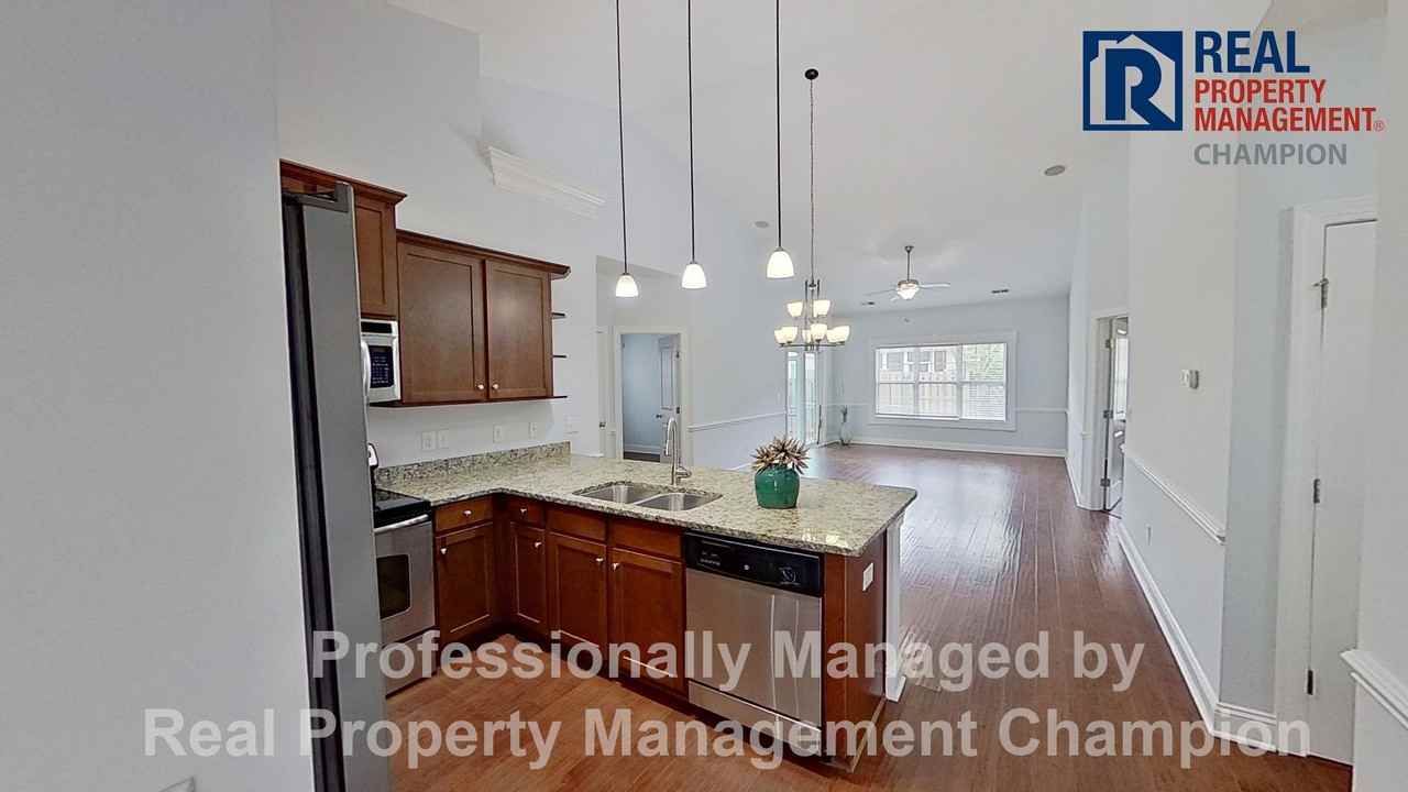 1043 Tideline Dr - Photo 2 of 29