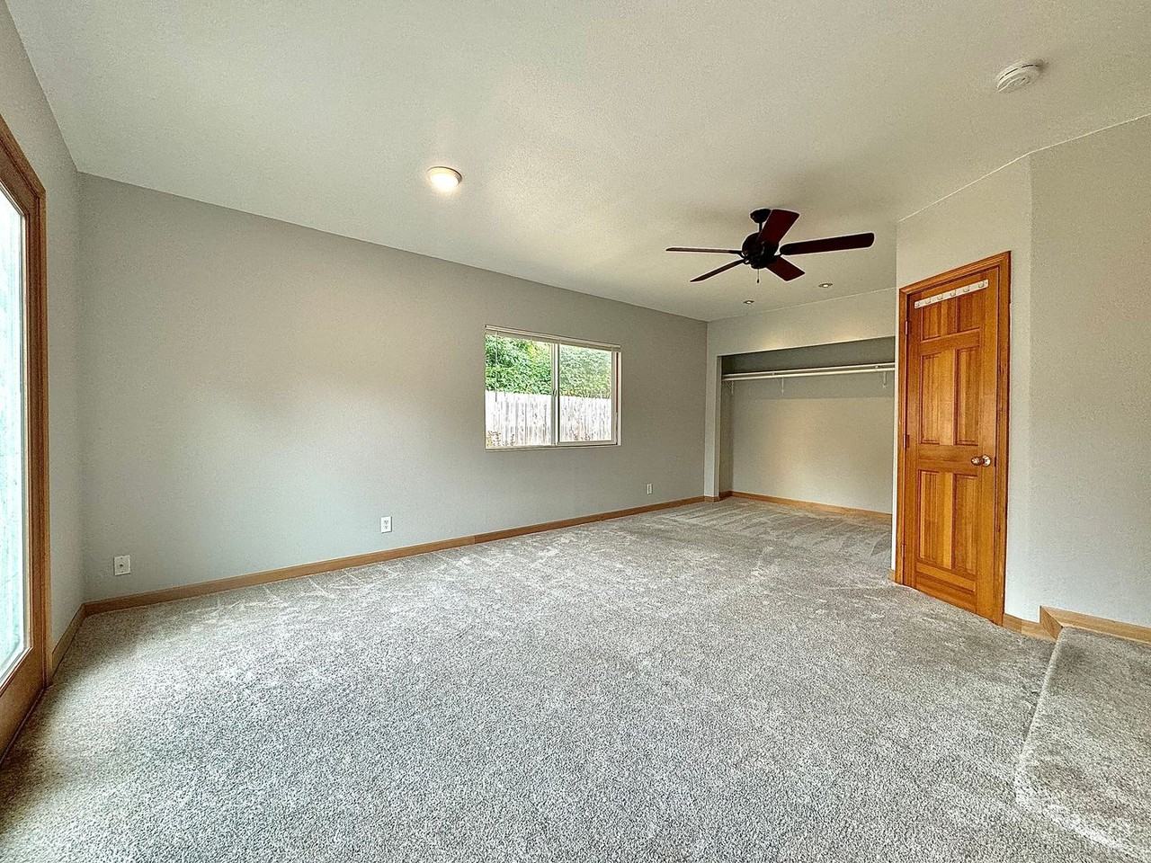 12809 97th Ave Ne - Photo 7 of 17