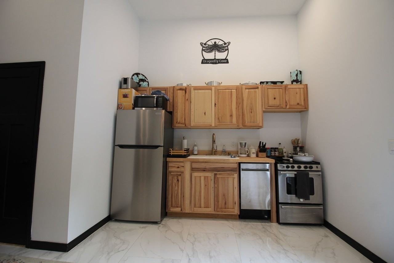 14 Washburn Ter - Photo 3 of 17