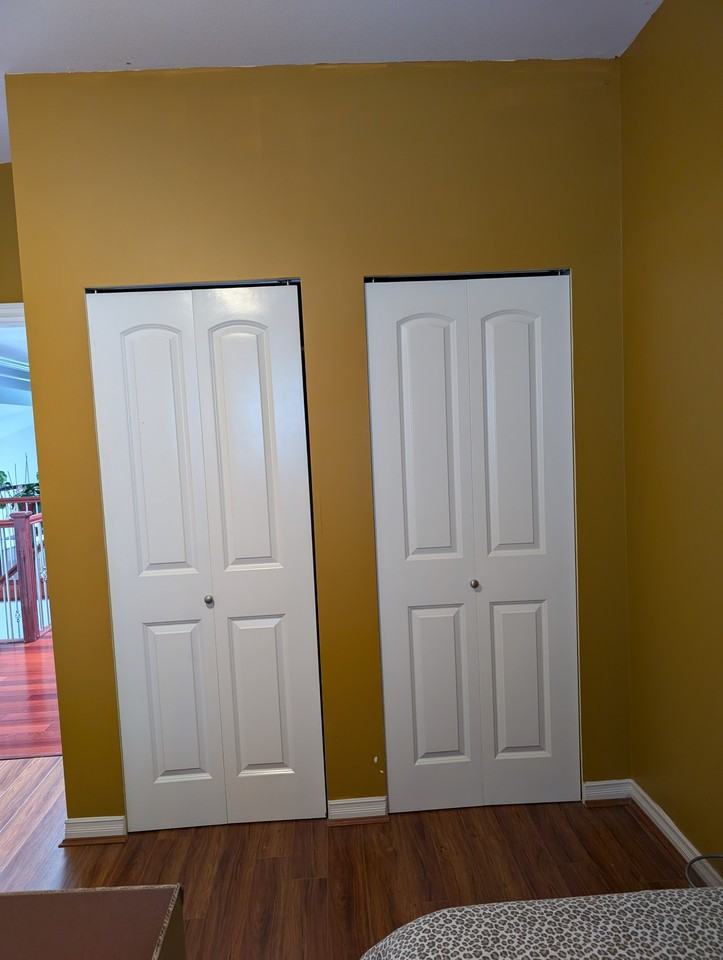 1331 Ewen Avenue - Photo 3 of 7