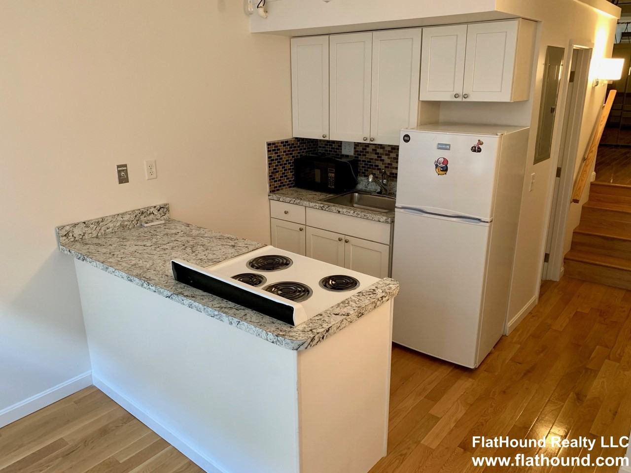 12 Stoneholm St #309