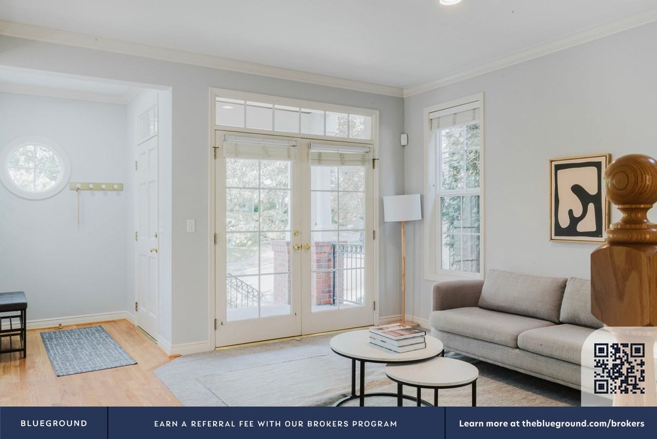 1525 Ne Iris St #759 - Photo 4 of 34