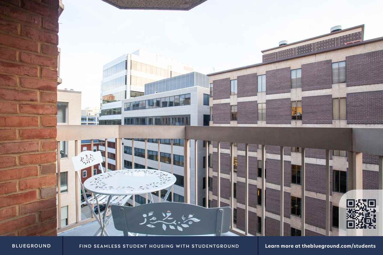 2140 L Street Northwest - Photo 6 of 35