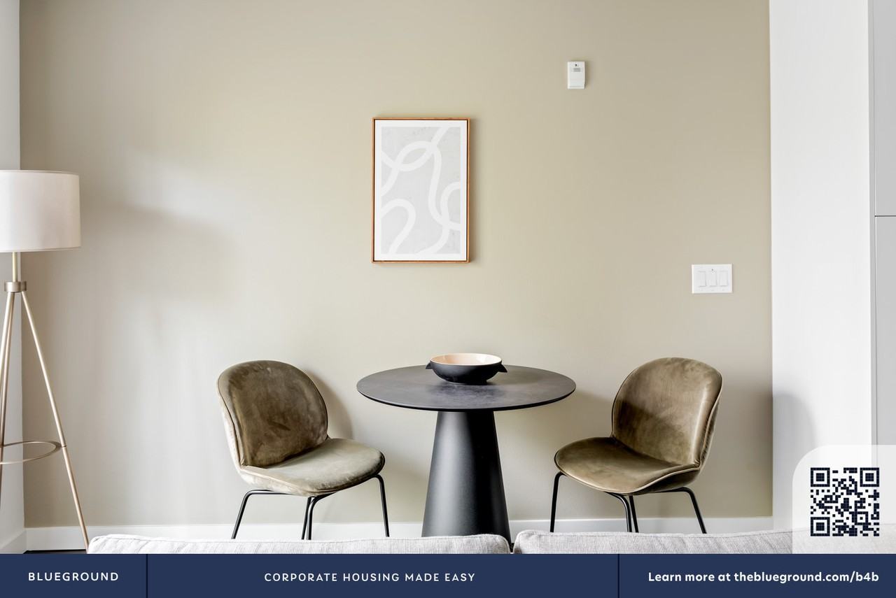 210 Fairview Ave N #378 - Photo 6 of 28