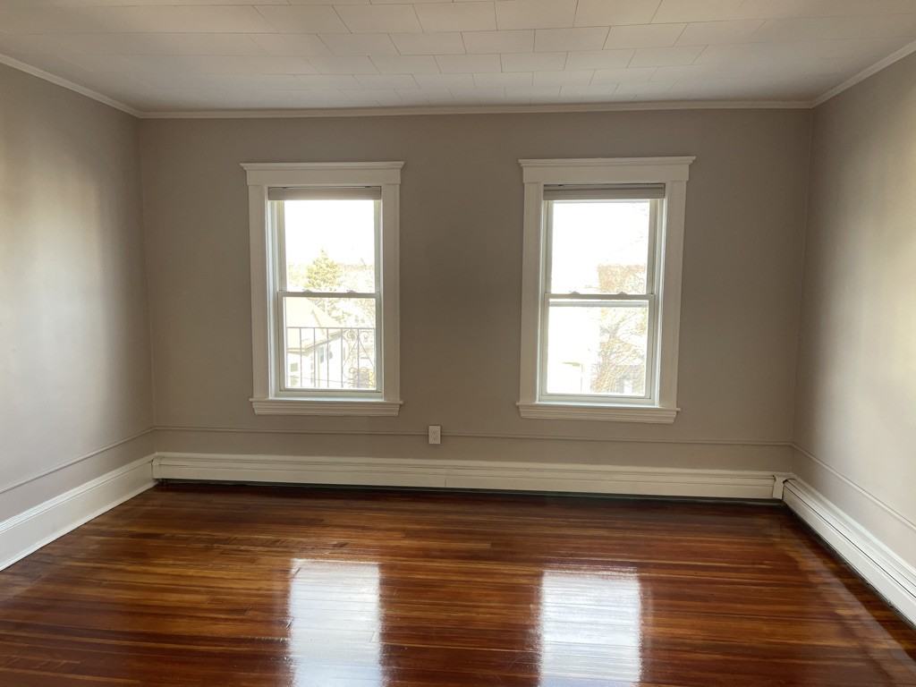 34 Irma Ave #3 - Photo 5 of 9