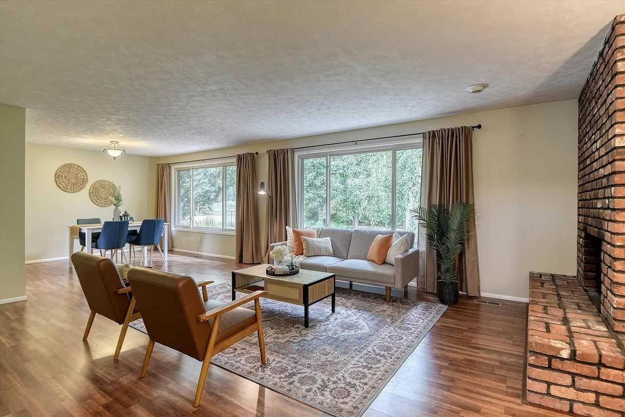 5223 W Shawnee Ave #NA - Photo 2 of 9
