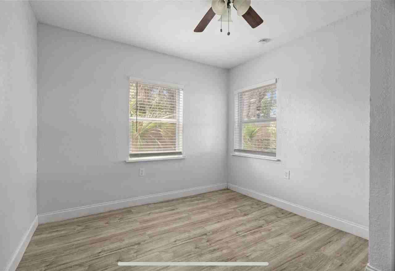 725 21st Ave S #A - Photo 3 of 18