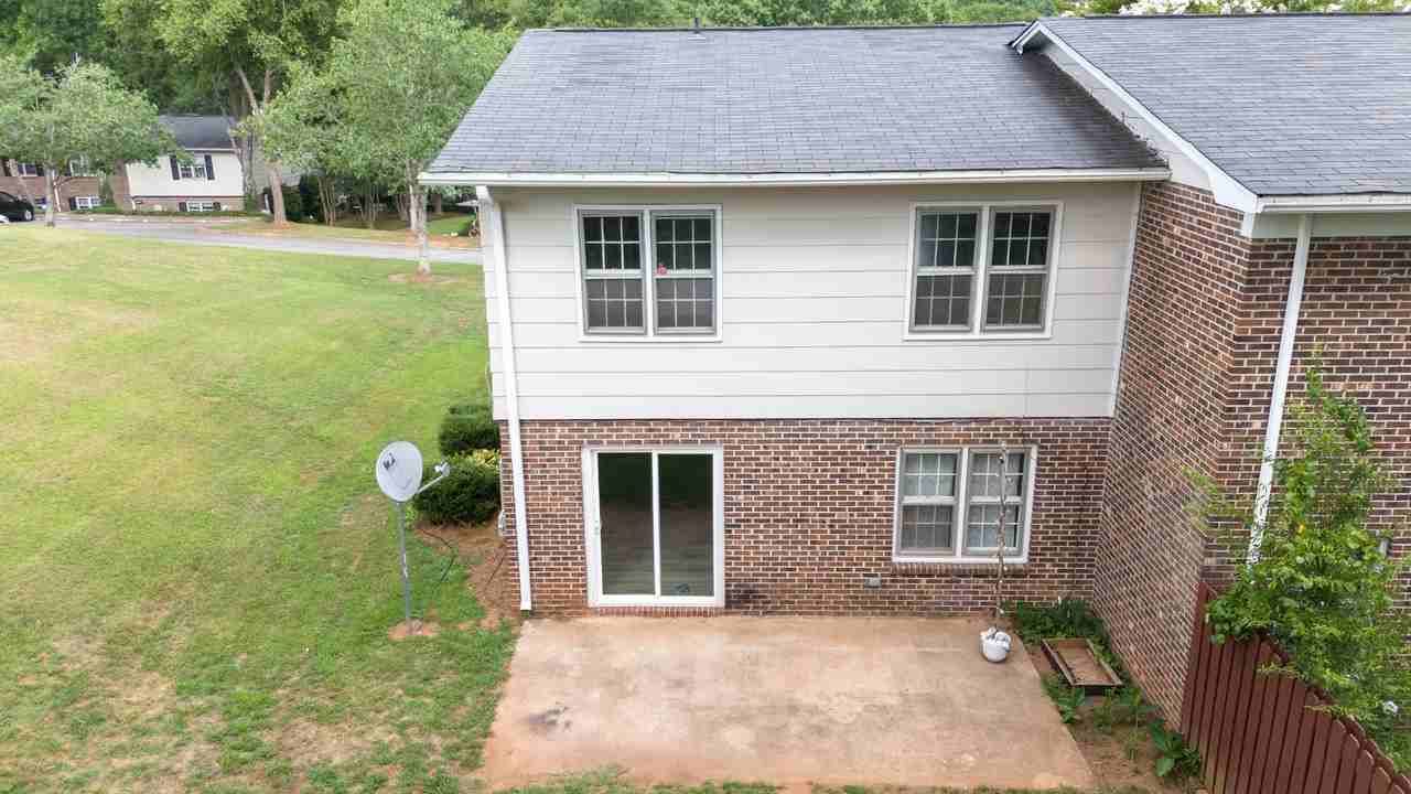 118 Fernridge Dr - Photo 3 of 27