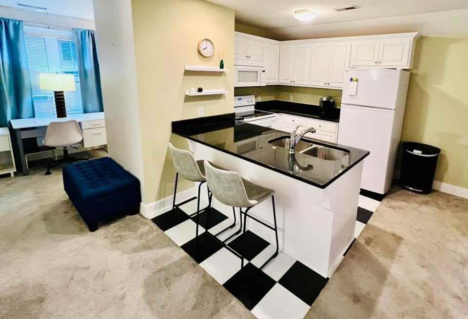 2708 Belmont Blvd - Photo 2 of 6