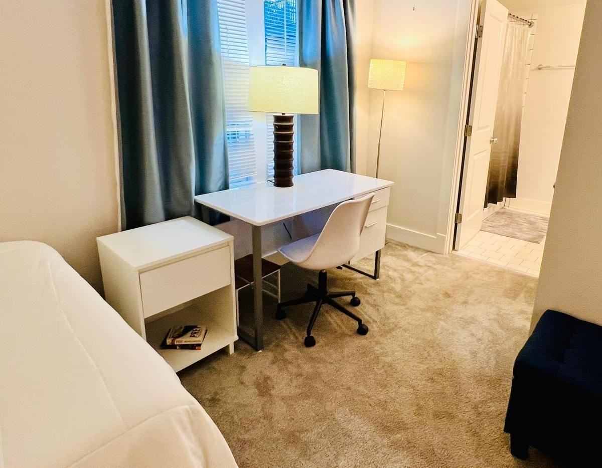 2708 Belmont Blvd - Photo 3 of 6