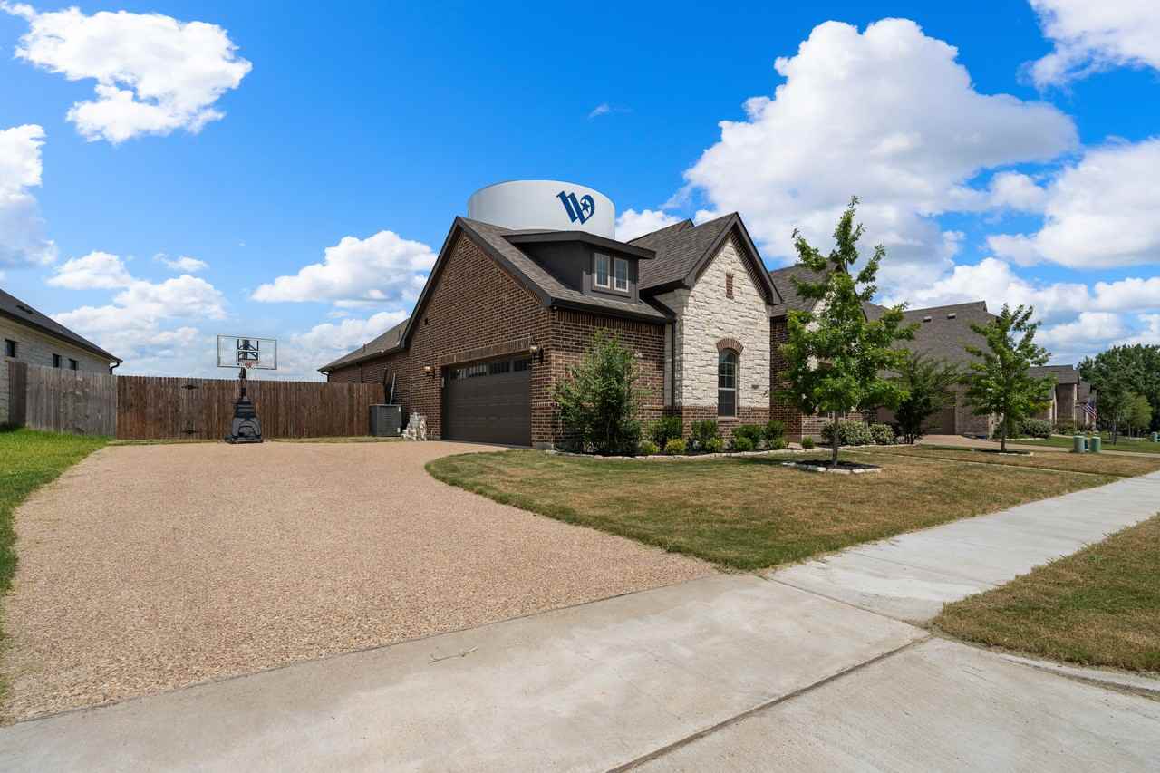 2308 Paddington Way #NA - Photo 4 of 29