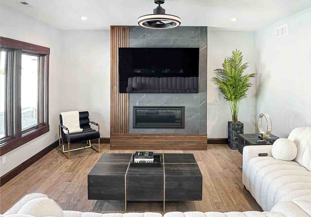 113 Harbor Pt #NA - Photo 2 of 18