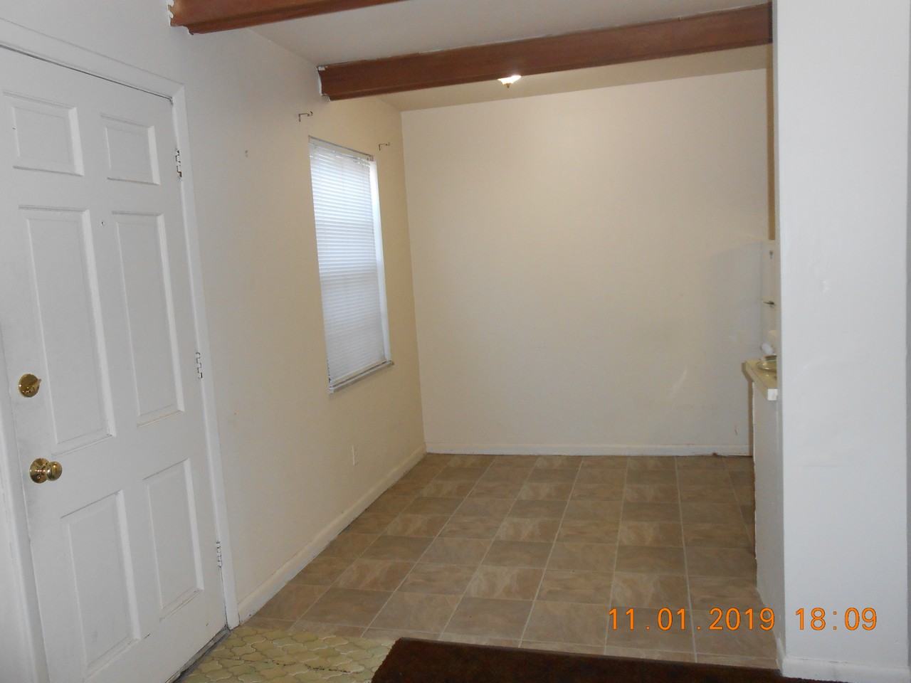 1360 Highland St #APTF - Photo 6 of 18