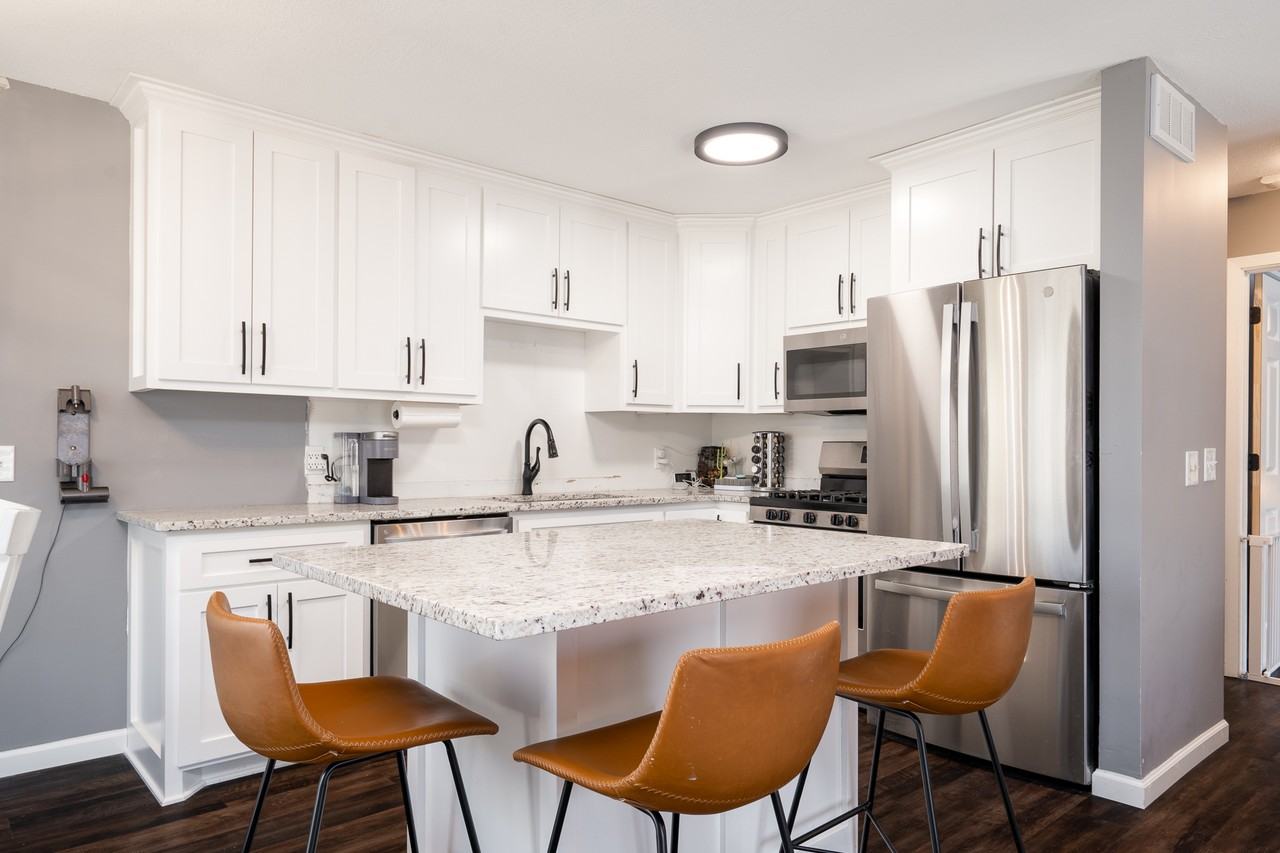 5828 Covington Ter - Photo 3 of 15