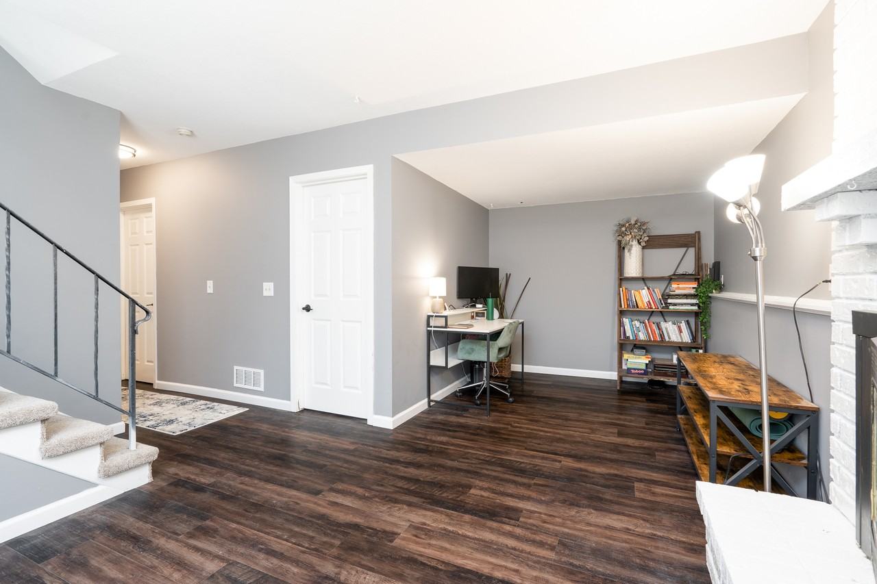 5828 Covington Ter - Photo 5 of 15