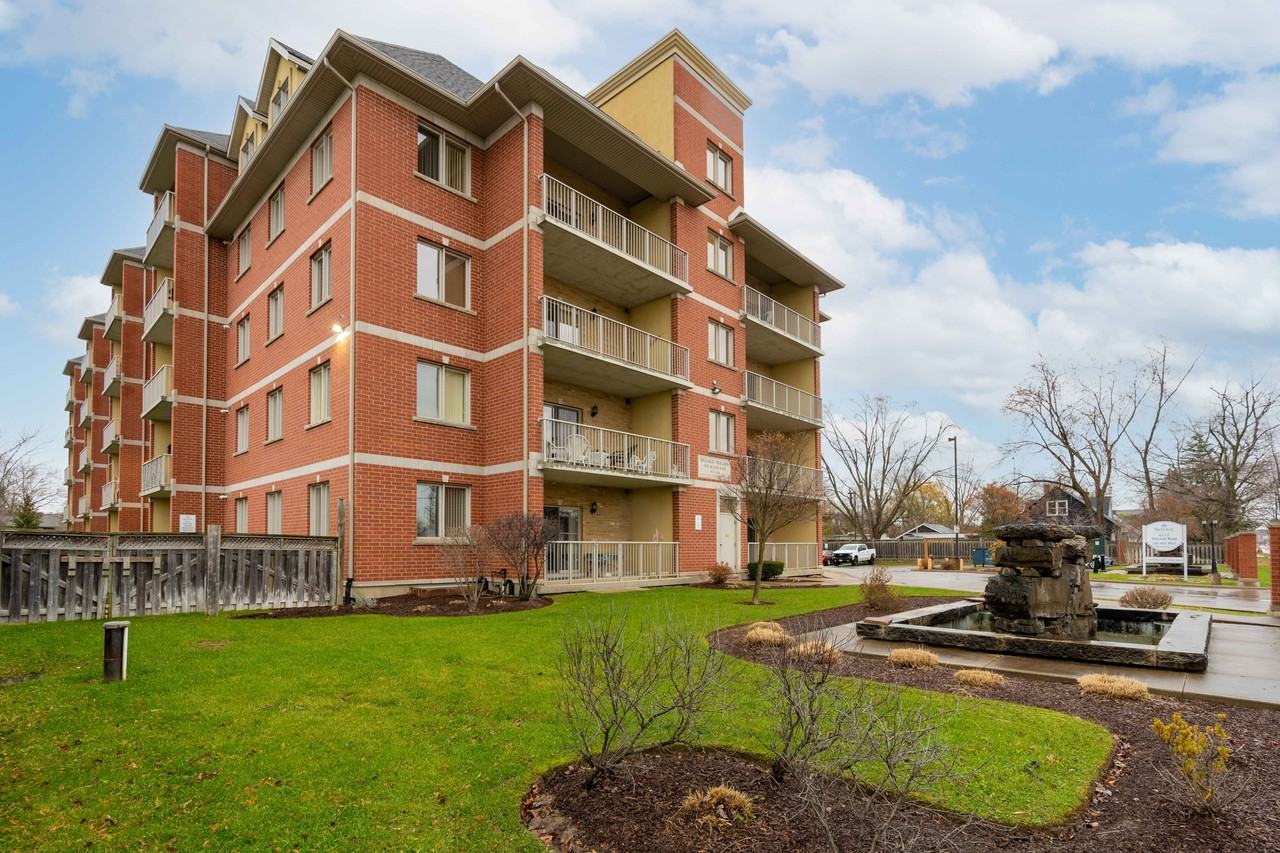 The Bellagio Apartments 6515 Mcleod Rd, Niagara Falls, ON L2G 3G3