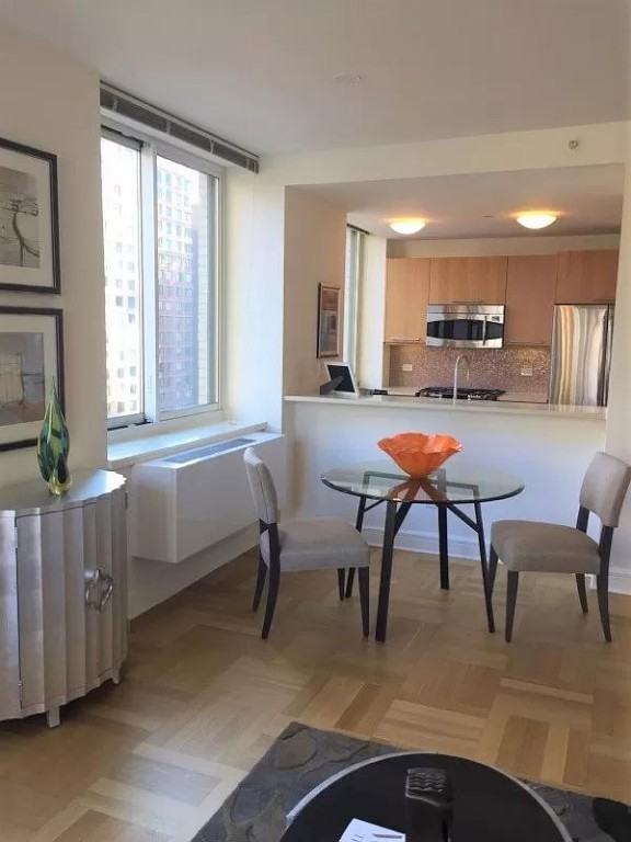 W 63rd St #1410 - Photo 5 of 12