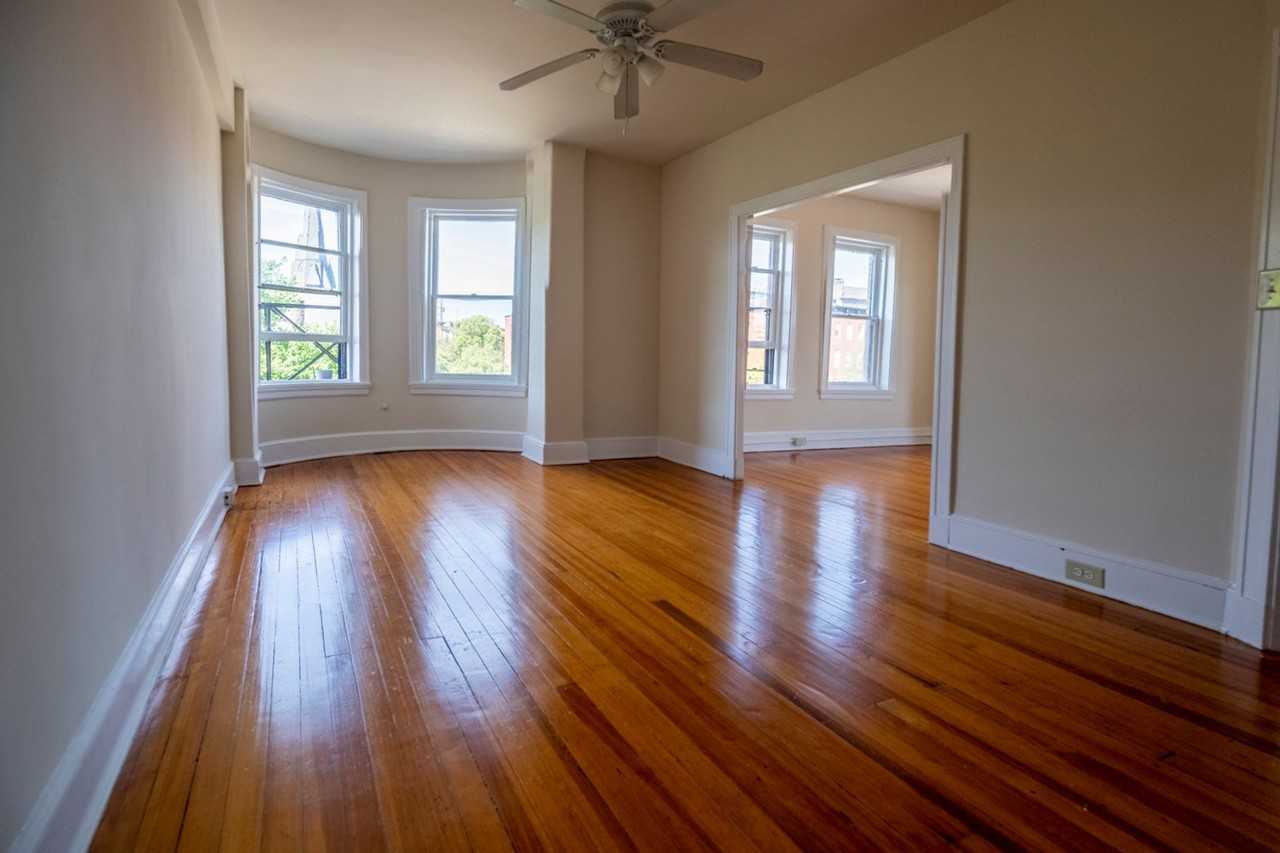 1631 Park Ave - Photo 2 of 22