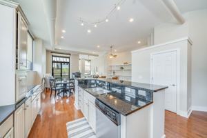 featured image of 336 Kalamazoo Mall