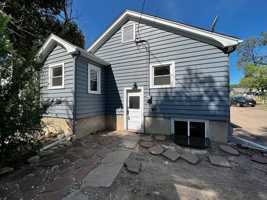 featured image of 2122 8th Ave
