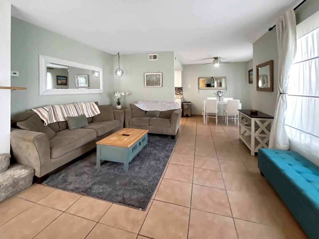 1622 Longbranch Ave - Photo 3 of 19