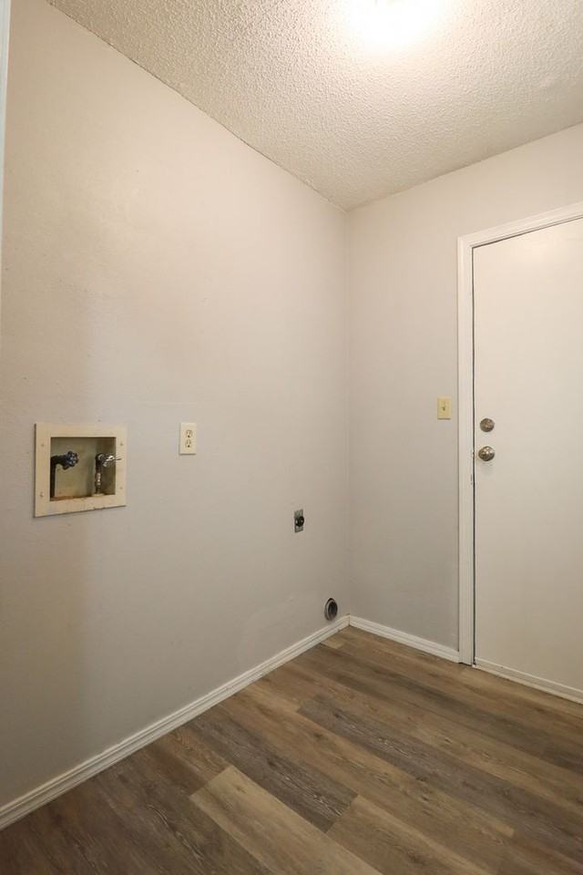 4914 Redbud Dr - Photo 3 of 24