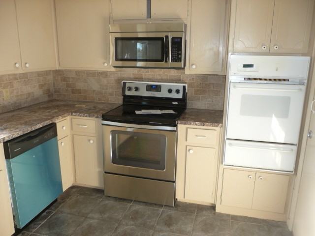 515 Sw 69th St - Photo 6 of 14