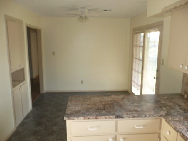 515 Sw 69th St - Photo 7 of 14