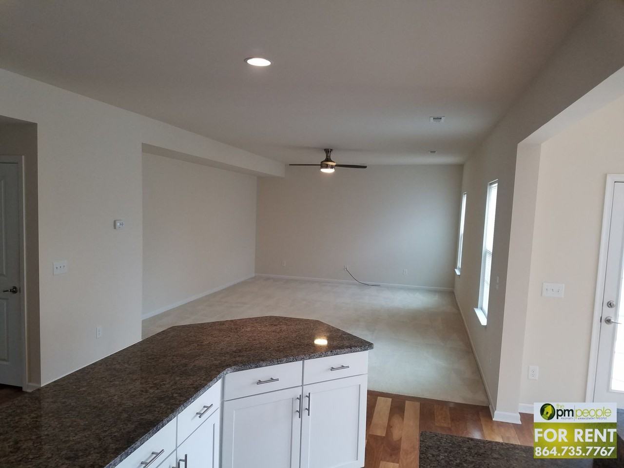 3 Twinings Dr - Photo 4 of 11