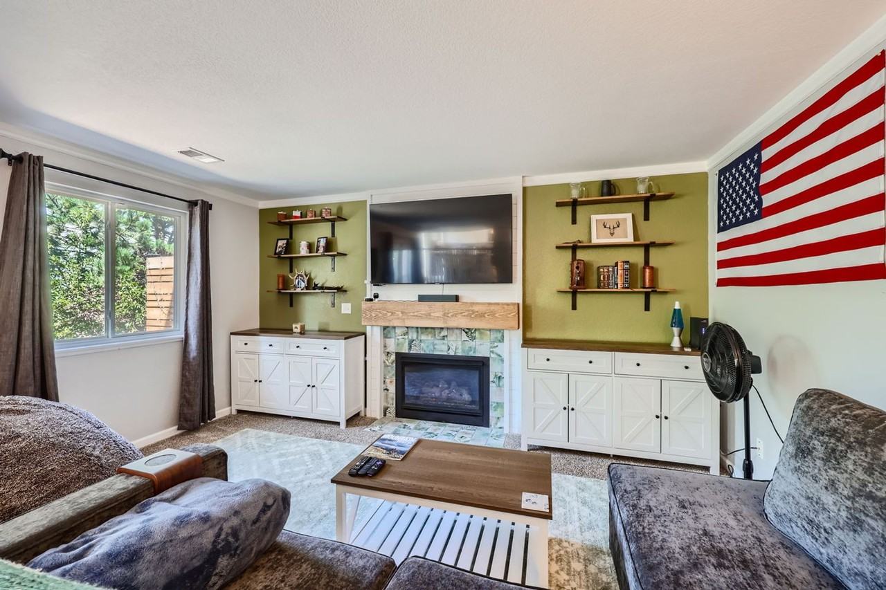 12585 Meadow Bridge Way - Photo 6 of 12