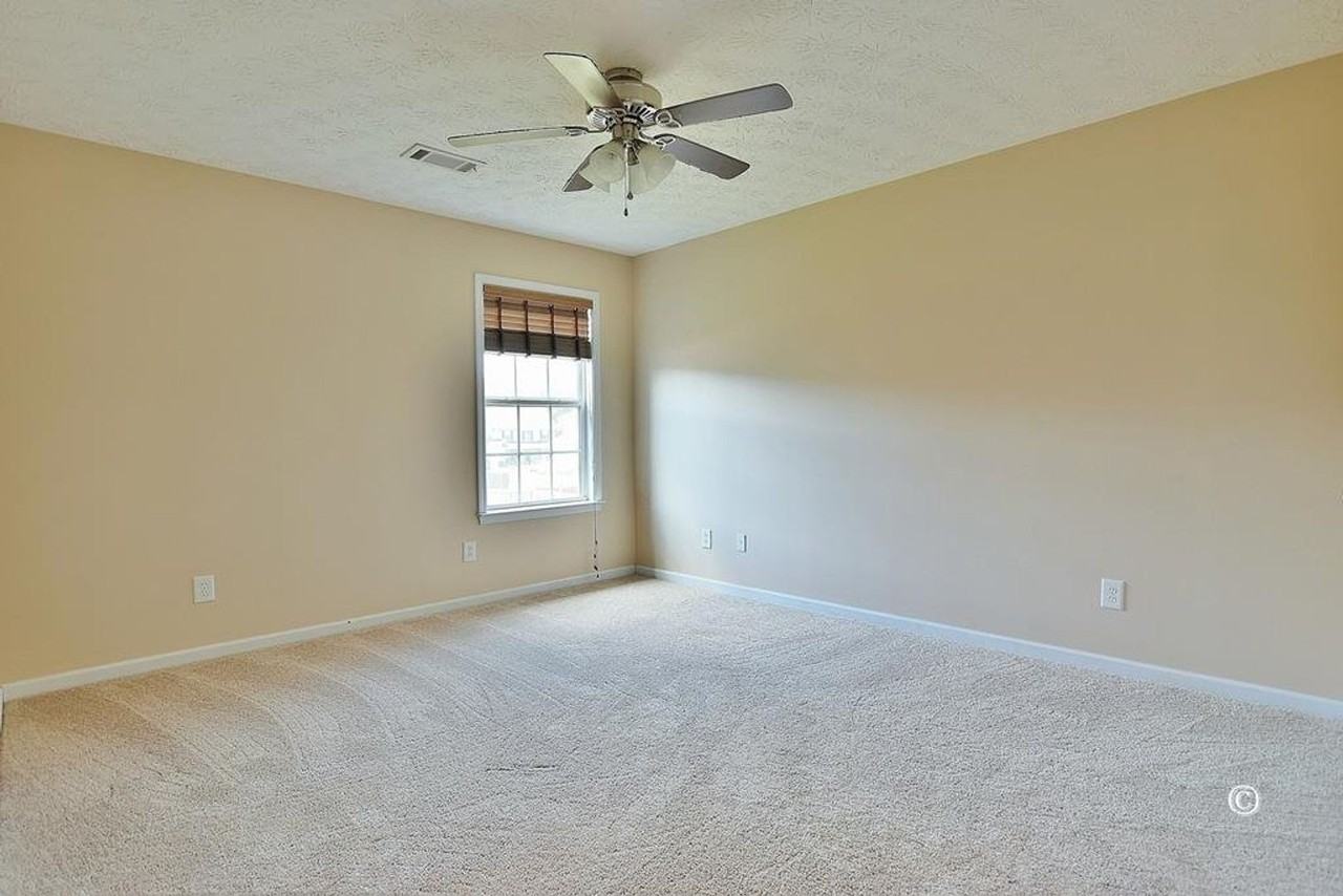 7915 Green Glen Dr - Photo 2 of 26