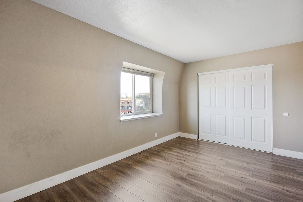 Pinebrook Apartments - Photo 4 of 12