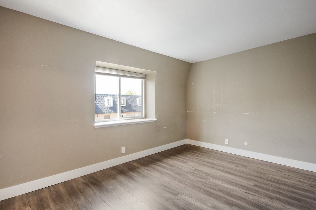 Pinebrook Apartments - Photo 5 of 12