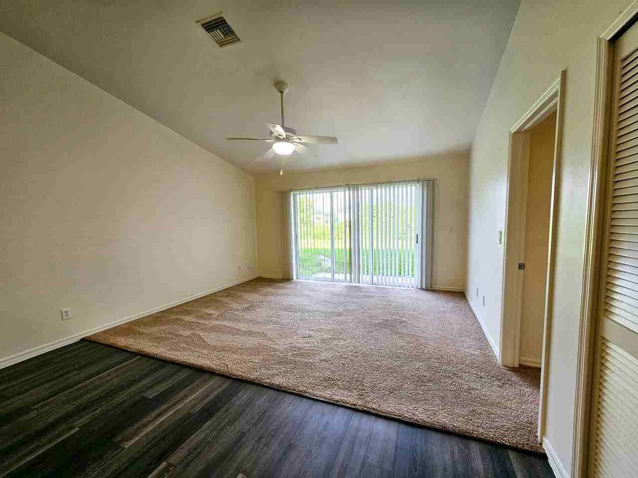 207 Hightower Ave S - Photo 4 of 16