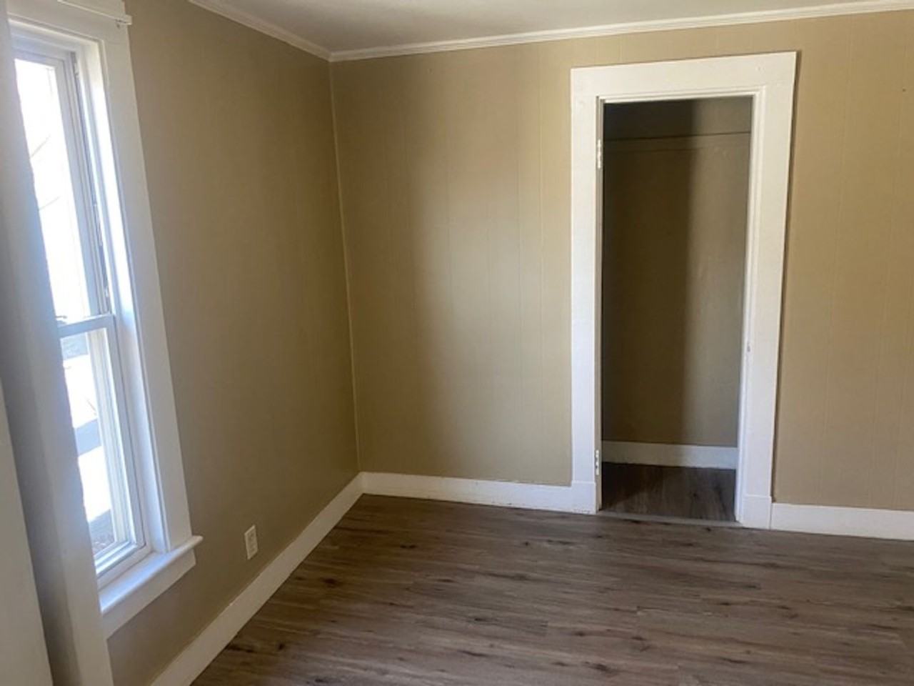 133 Main - Photo 3 of 5