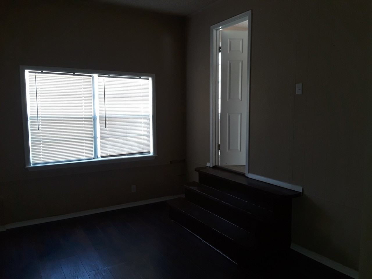 636 E 49th Pl N - Photo 3 of 17